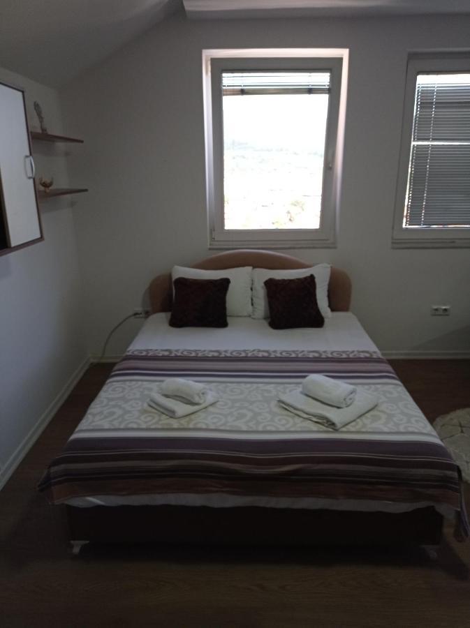 Appartamento Sleep And Drive No5 Sarajevo Esterno foto